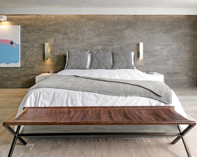 front of king bed picture 5