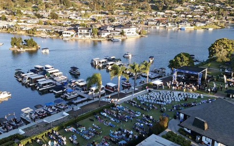 Live at the Lake summer concert series lawn seating by the lake at Lakehouse Resort