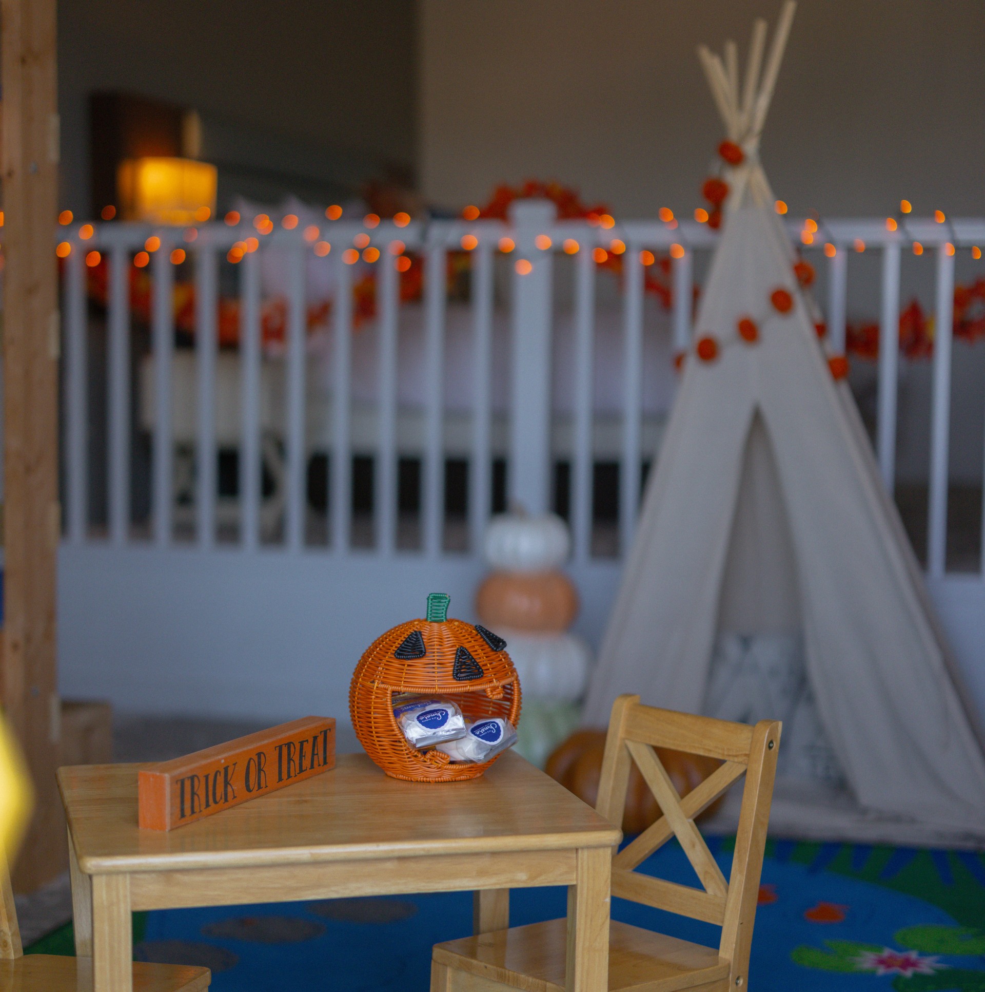 a table and chair in a room
