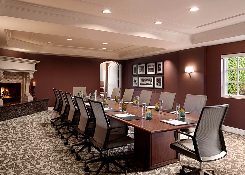 Internal view of an elegant meetings estate room