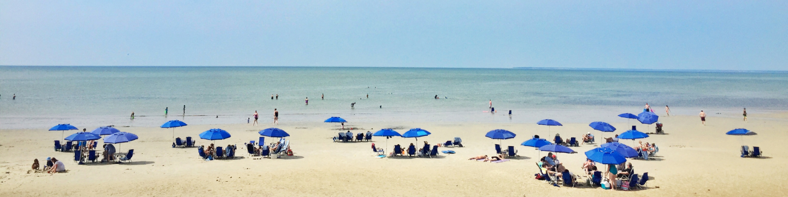 bay pines beach at ocean edge