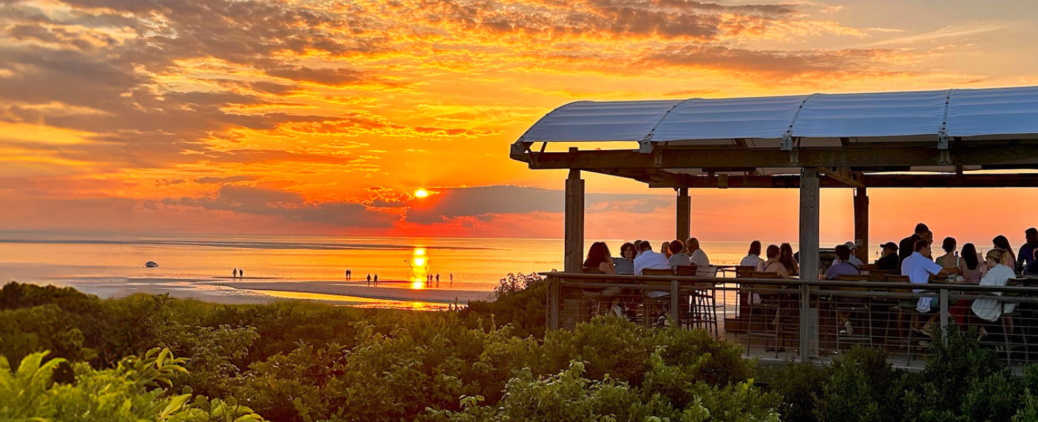 THE BEACH BAR