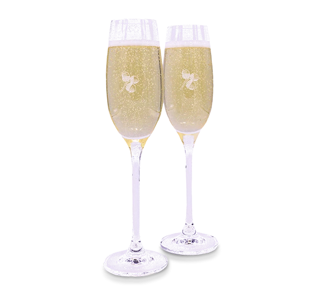 two glasses of champagne with bubbles