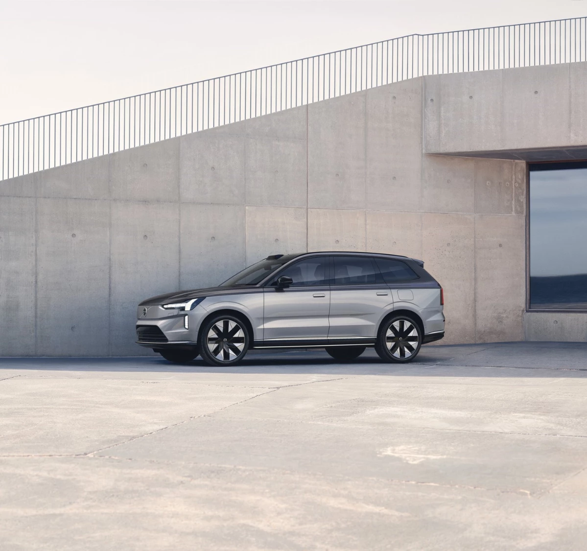 a car parked in front of a building