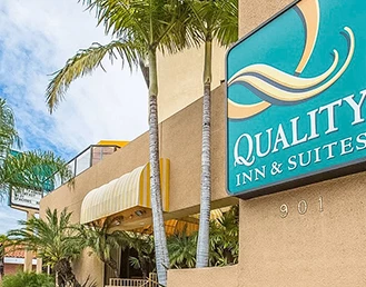 Exterior of quality inn hermosa beach