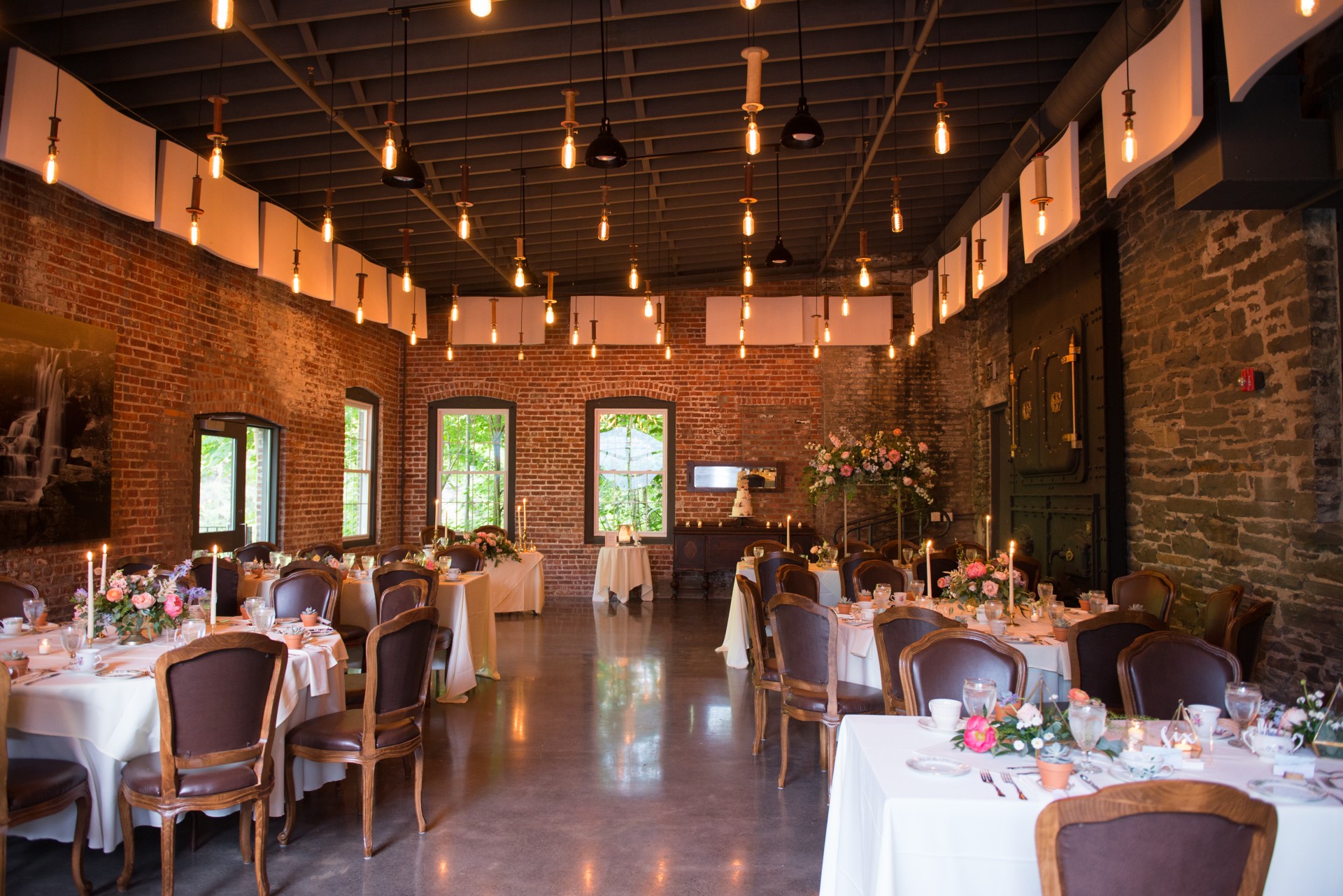 a room with tables and chairs