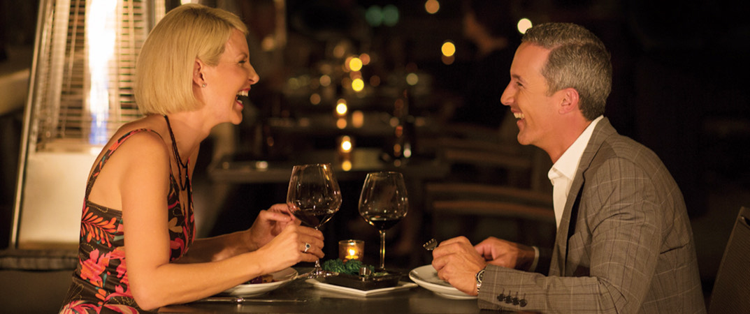 couple having dinner