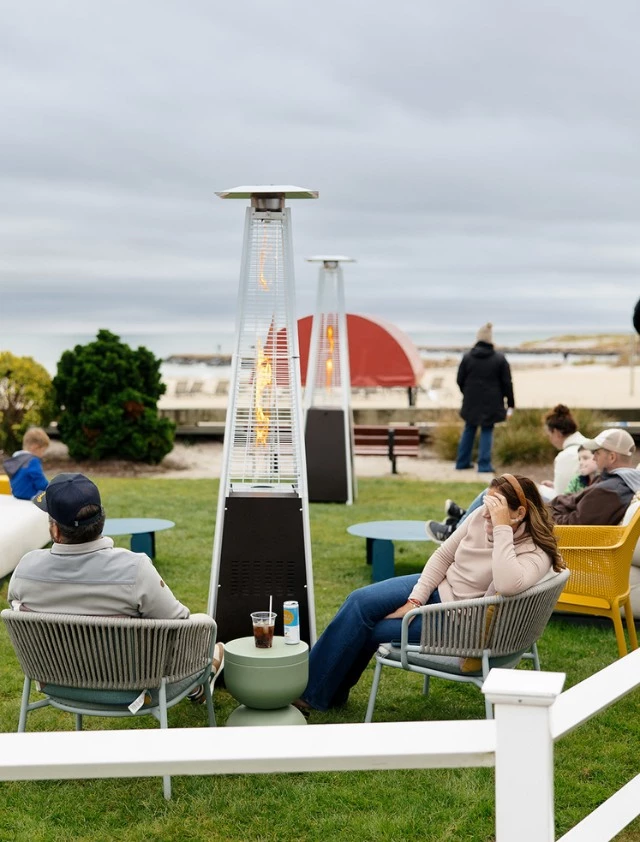 Fall in Cape Cod - South Yarmouth stay - Hotel on the beach