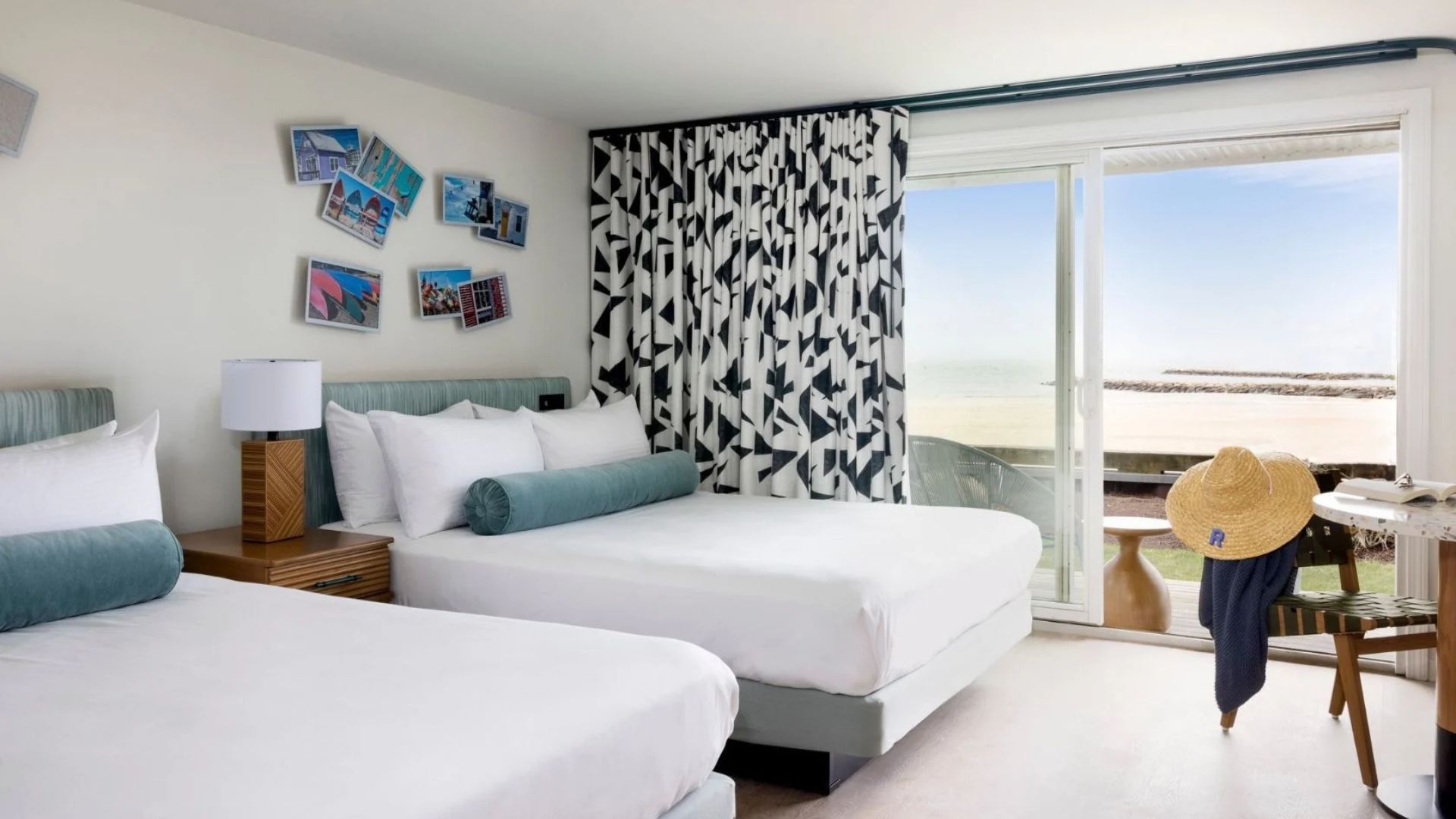 Red Jacket Beach Resort room
