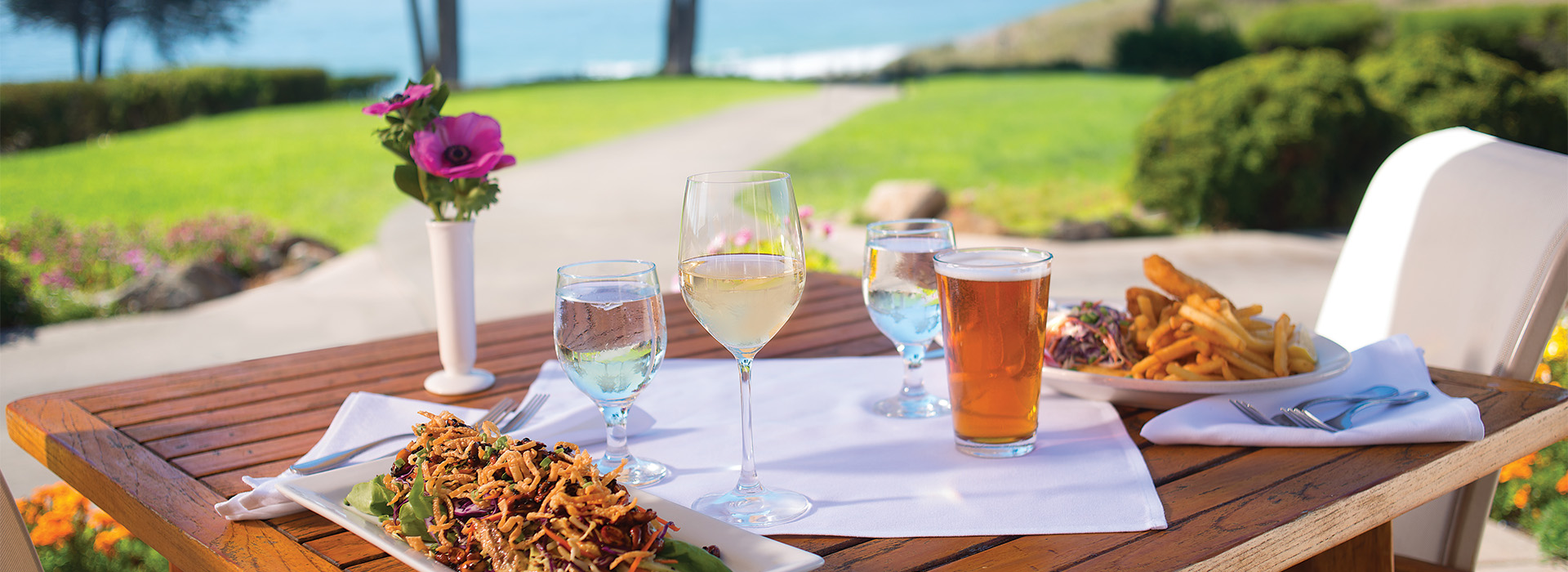 Sanderlings Monterey Bay Restaurants Waterfront Official Site