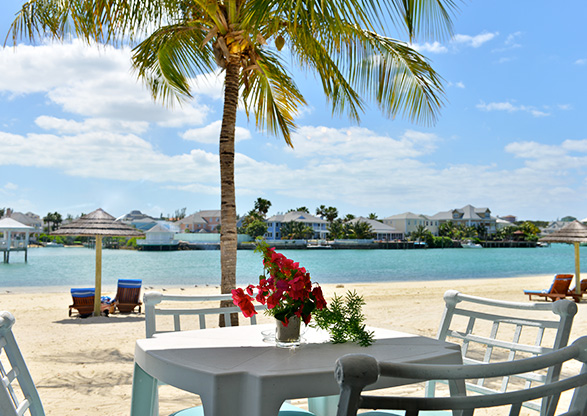 lagoon beach dining table and chairs