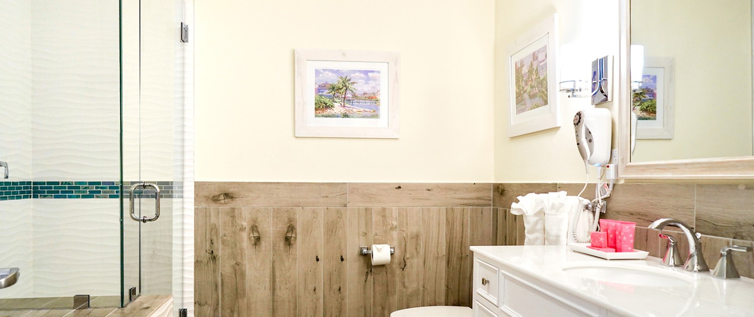 Deluxe Lagoon Beach Family Suite