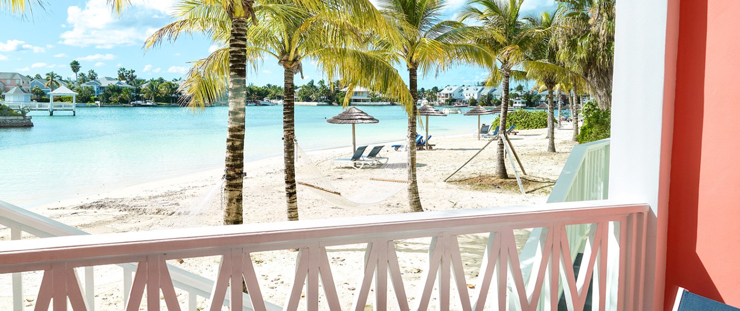 Deluxe Lagoon Beach Family Suite