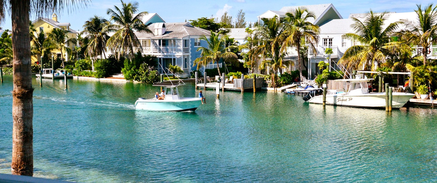 Deluxe Lagoon Beach Suite