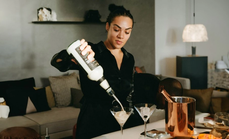 Enjoy a freshly made drink. 