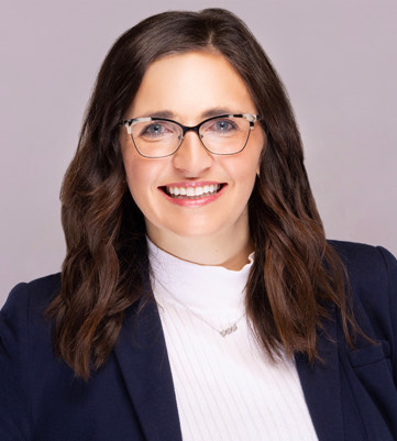 professional headshot of Natalie Kleesang