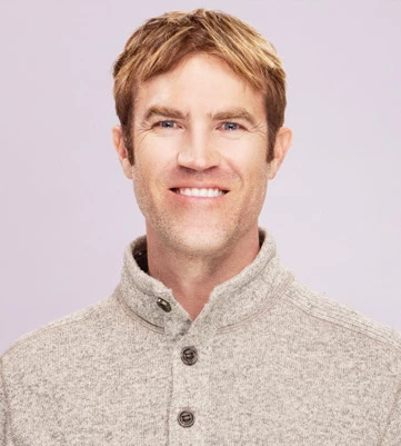 professional headshot of Stephens Lowey