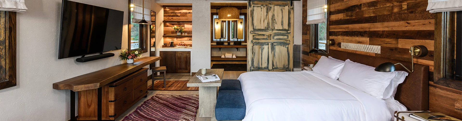 a room with a bed and a table