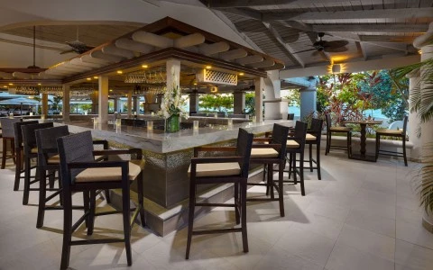 hotel bar 