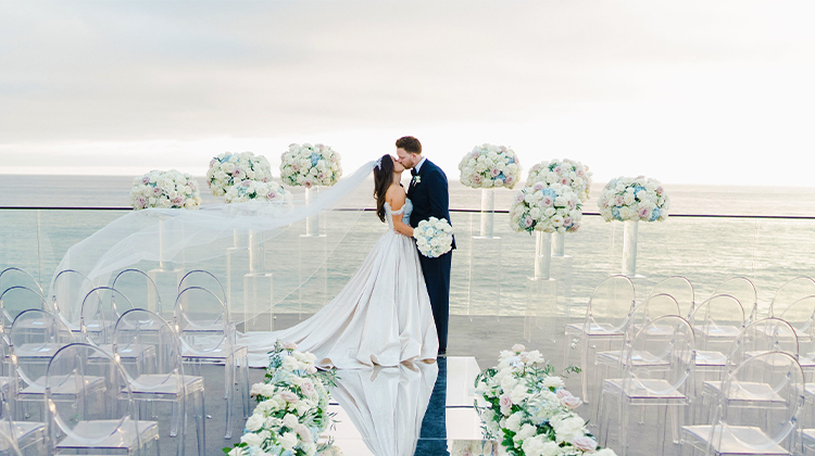 bride and groom kissing at Catalina Terrace