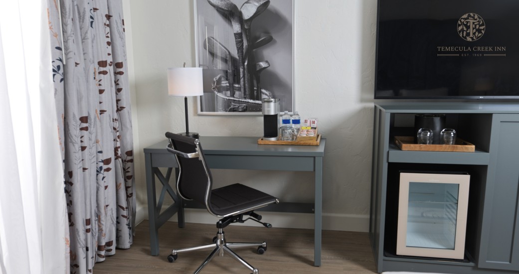a chair and a desk in a room