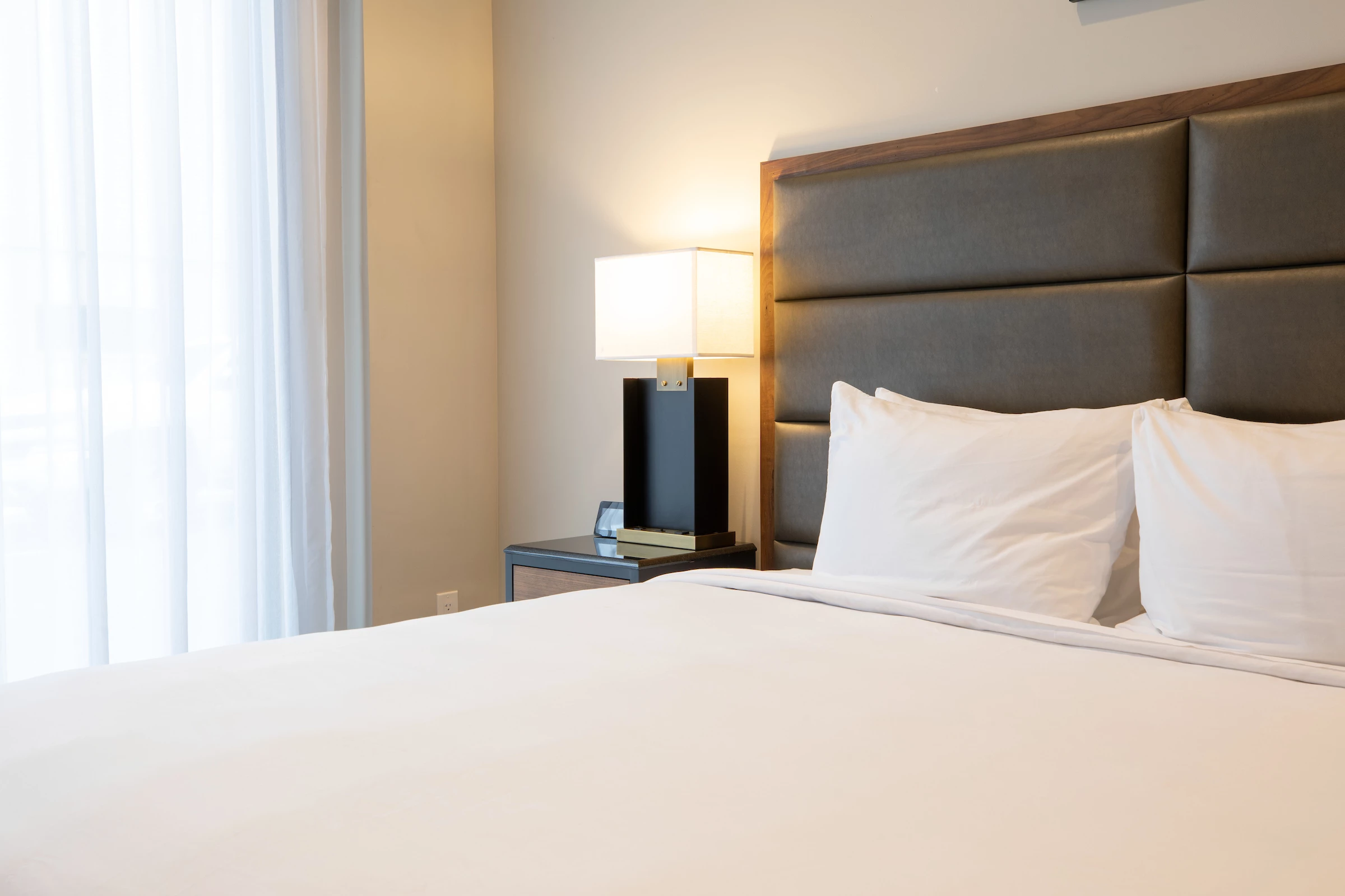 image Queen Bee Suite  0 