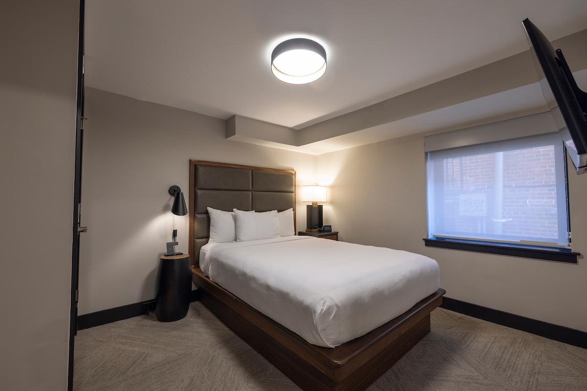 image Two Bedroom Queen Suite  0 