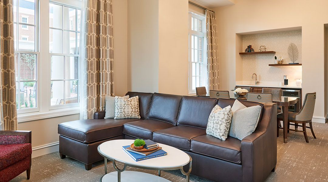 Presidential suite living room
