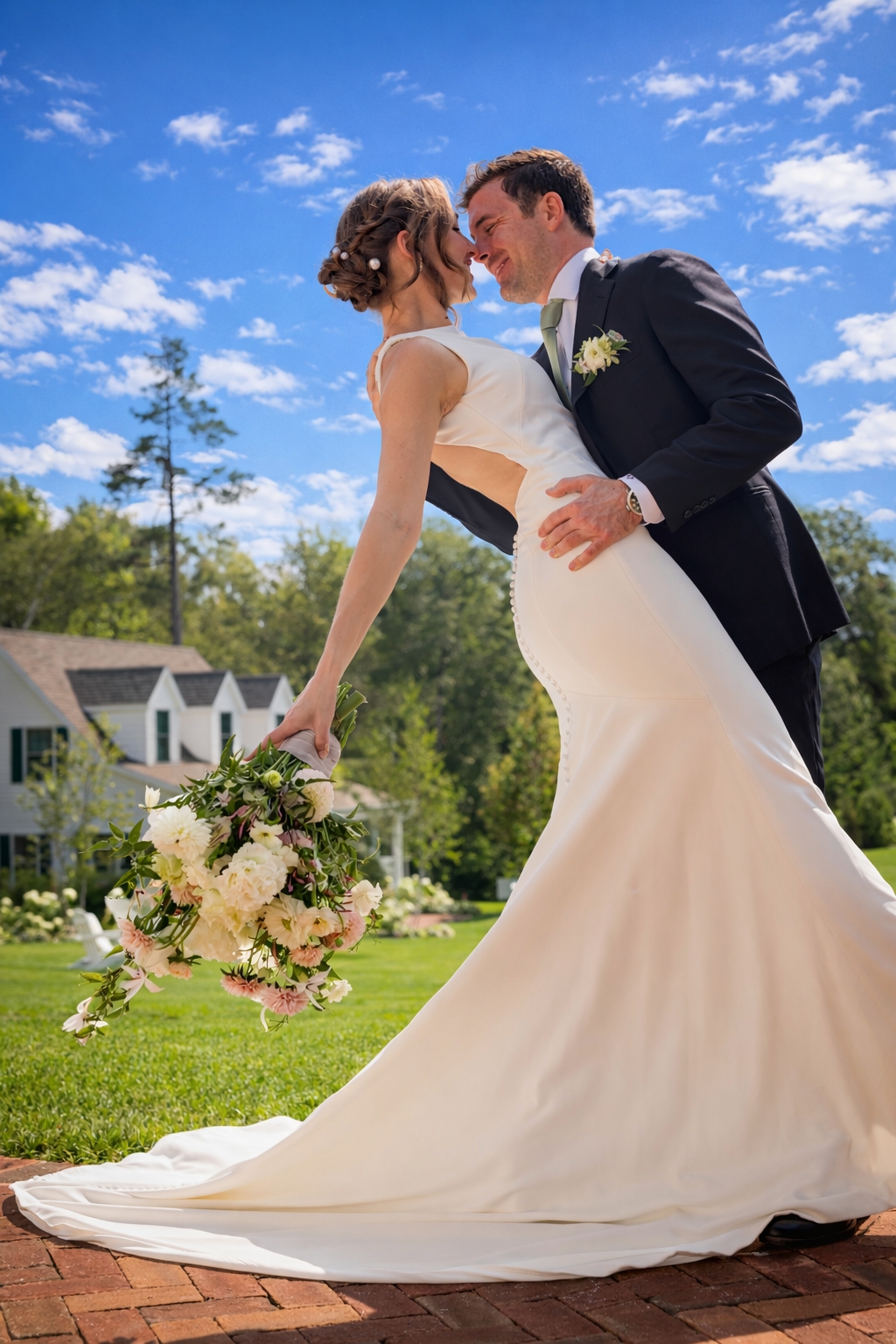 A romantic outdoor wedding ceremony on Mackinac Island at The Inn at Stonecliffe