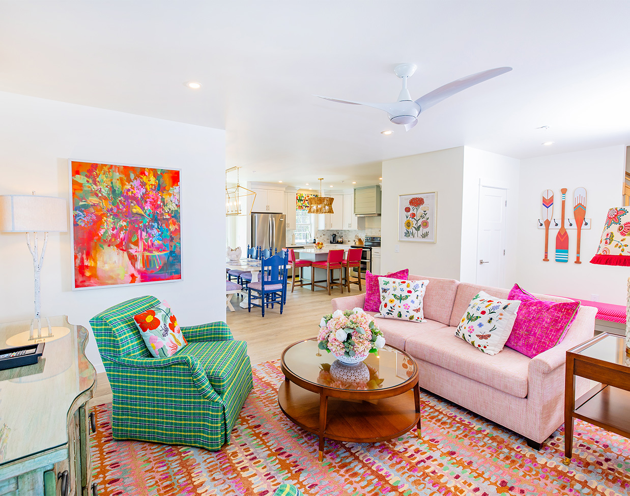 Colorful open-concept cottage living area at The Inn at Stonecliffe, one of the distinctive Mackinac Island hotels.