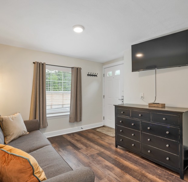 theinnandmore xlargebasicroom14_2