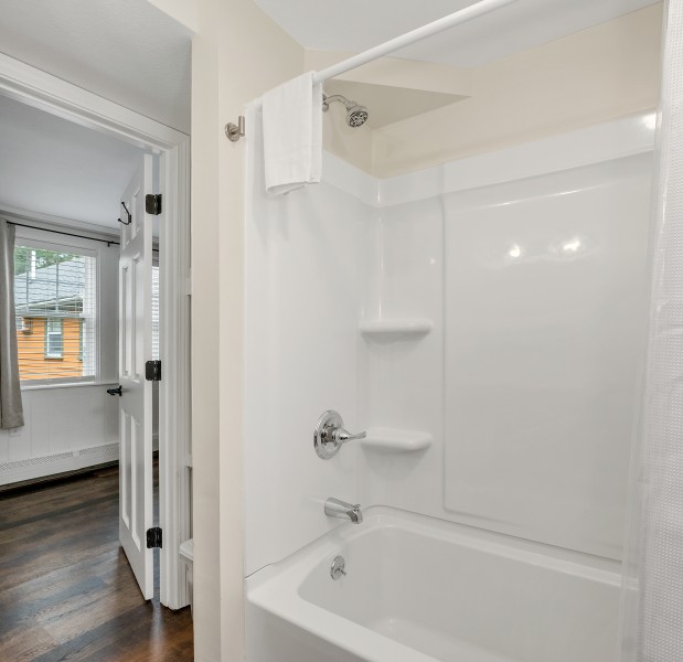 theinnandmore_basicsuite15_6