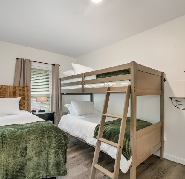 theinnandmore_familysuitenokitchen12_4