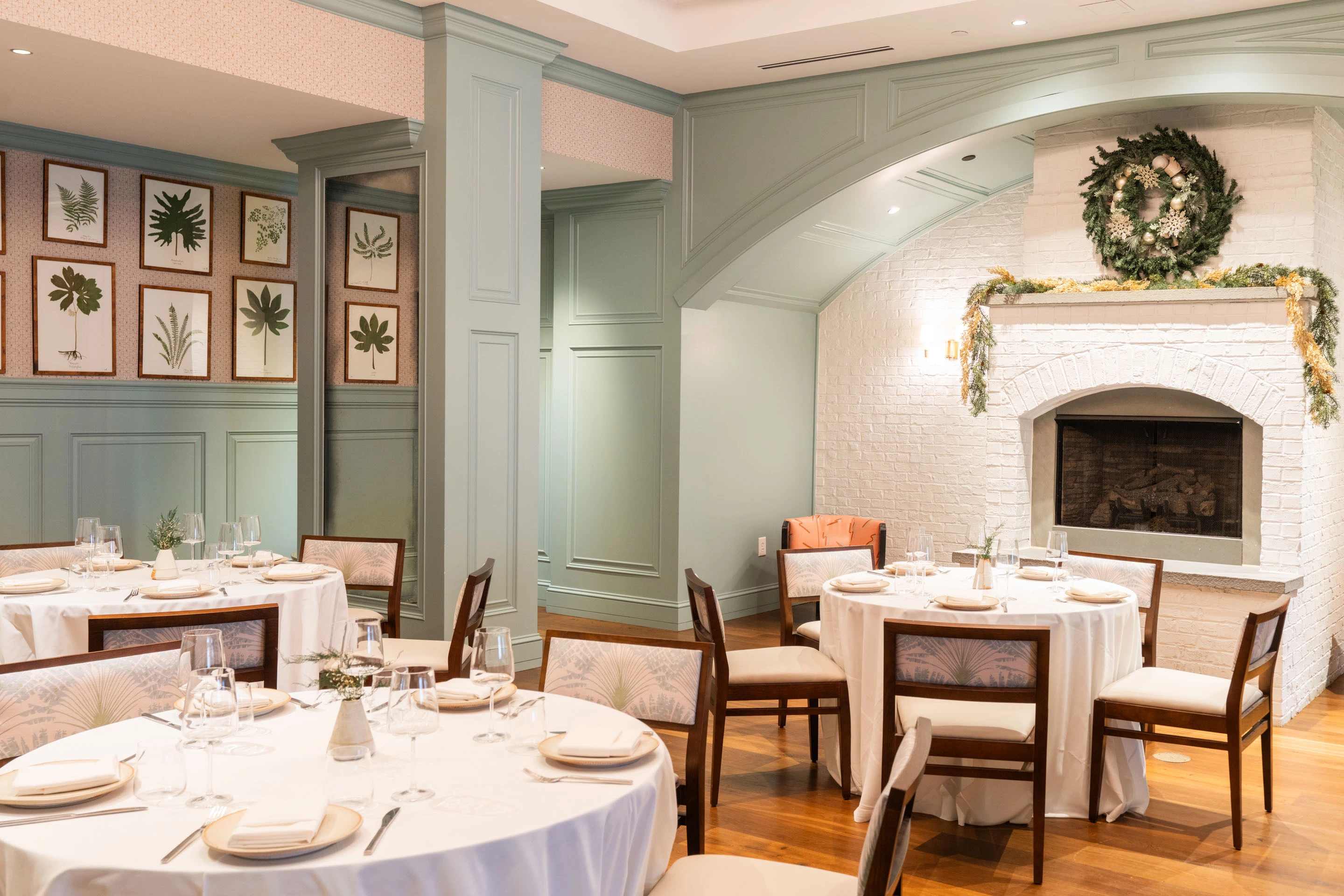 a room with tables and chairs