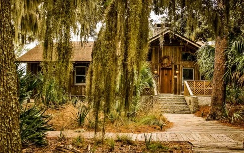 exterior view of a lodge 