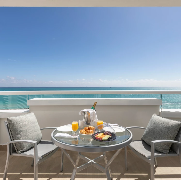 The Palms Hotel & Spa — photo 8 of 60