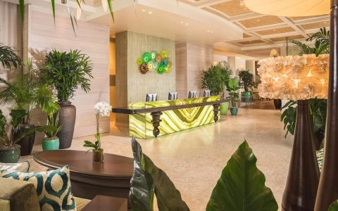 The Palms Hotel & Spa — photo 10 of 60