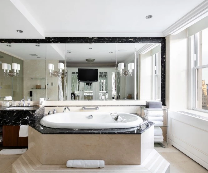 Rooms & Suites