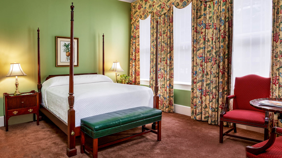 Historic Savannah Hotels | Guest Rooms | Planters Inn