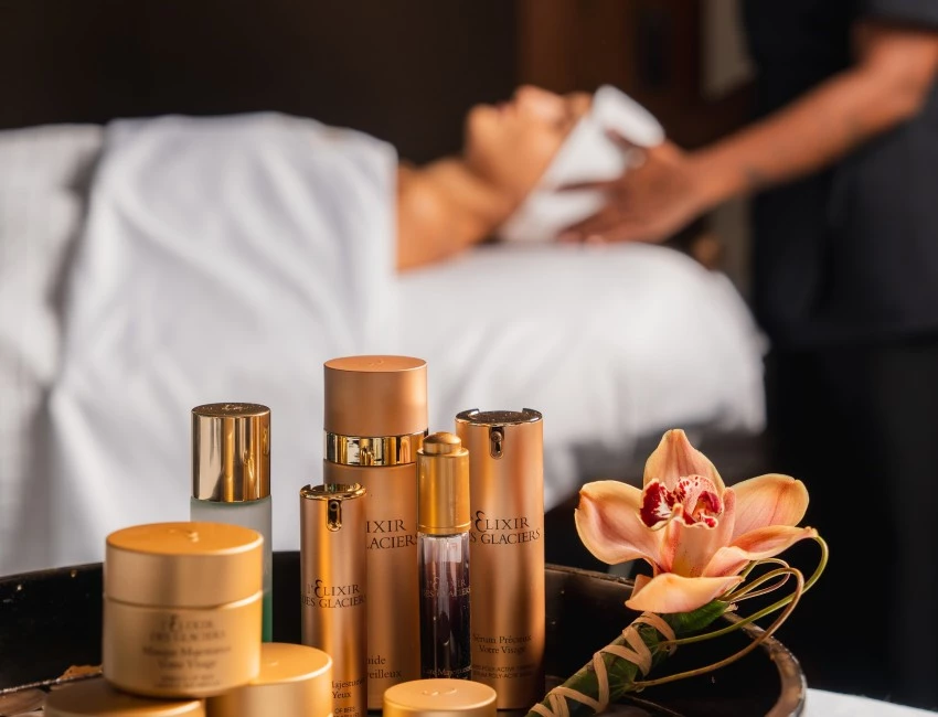 a tray of cigarettes and a bowl of cigarettes