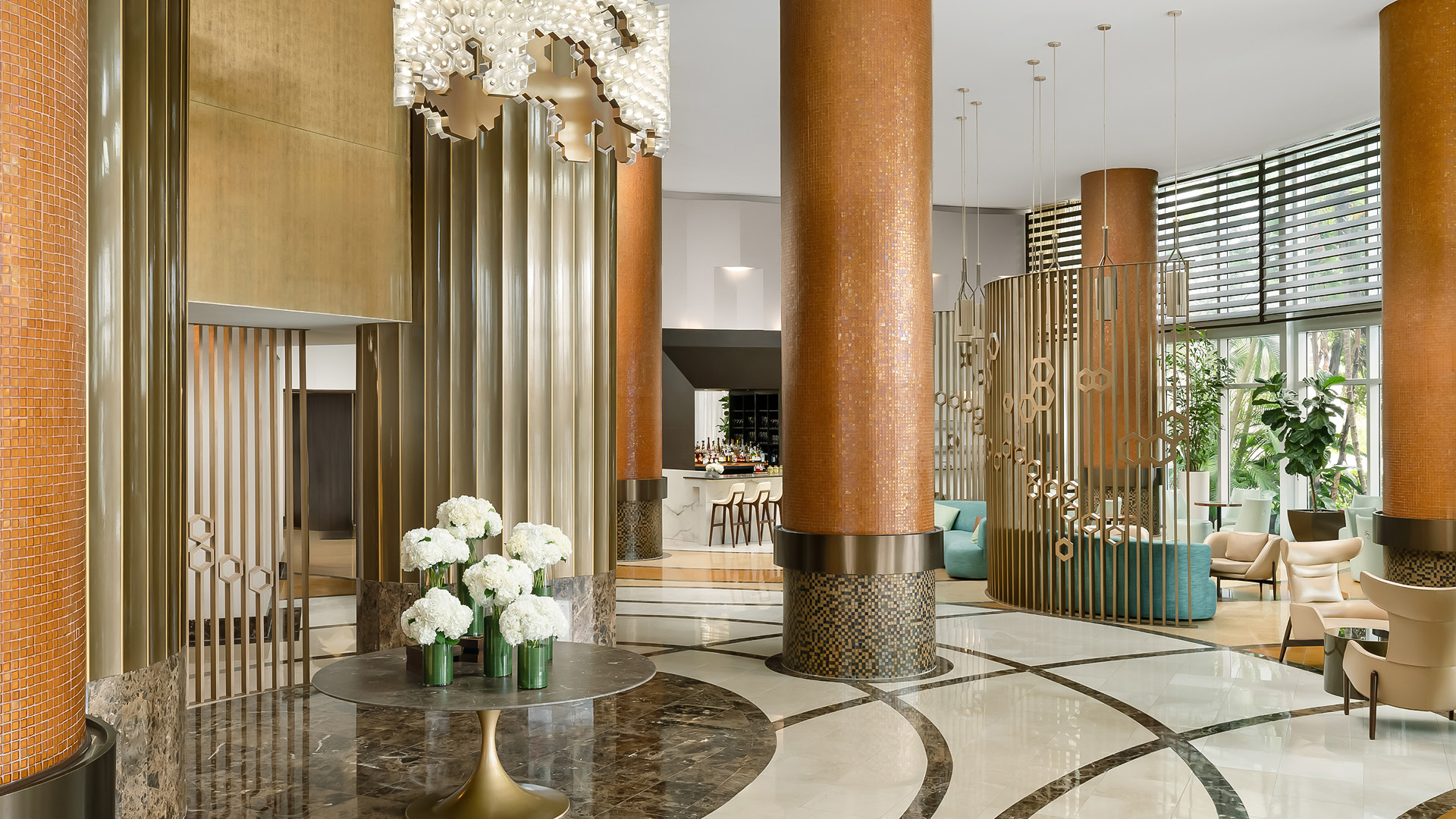 a large columns in a lobby