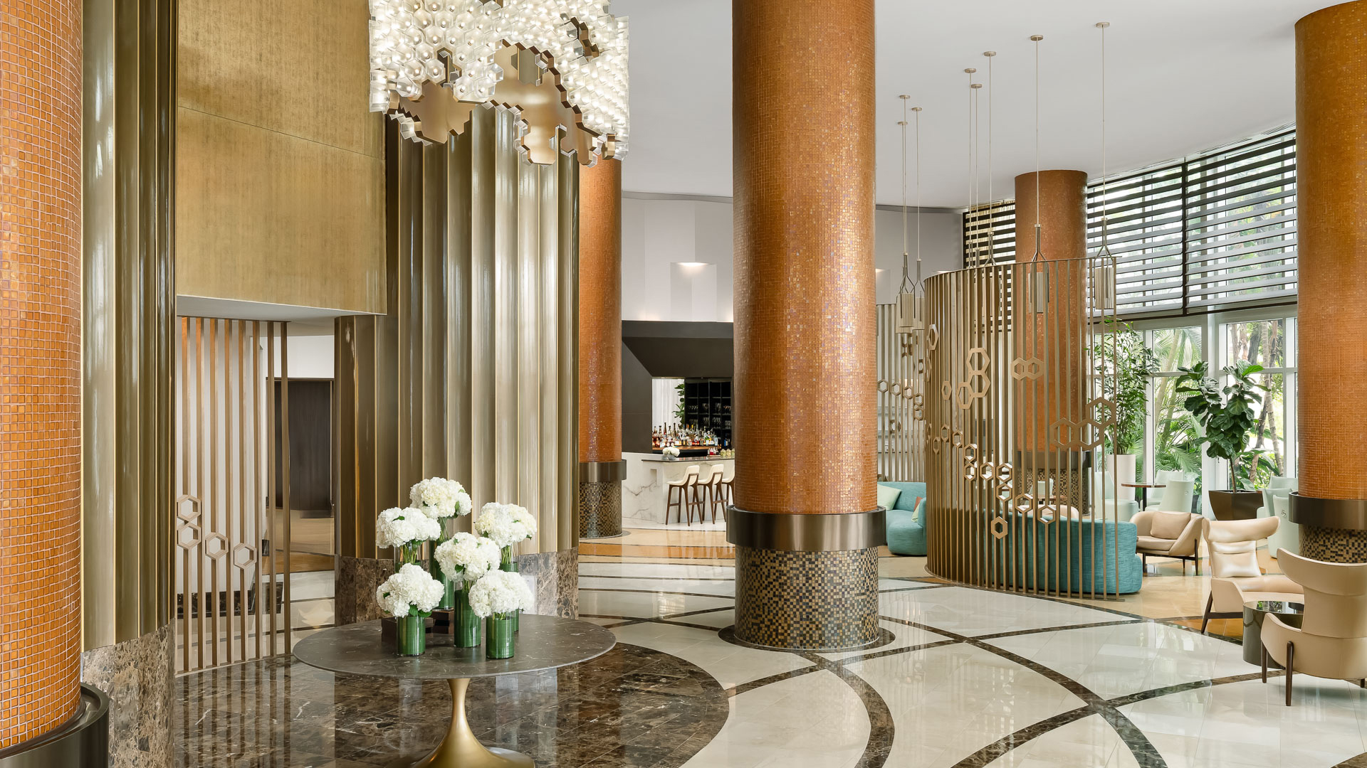 a large columns in a lobby