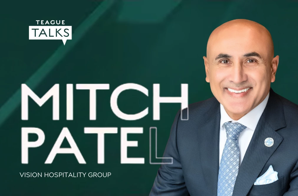 a man in a suit and tie