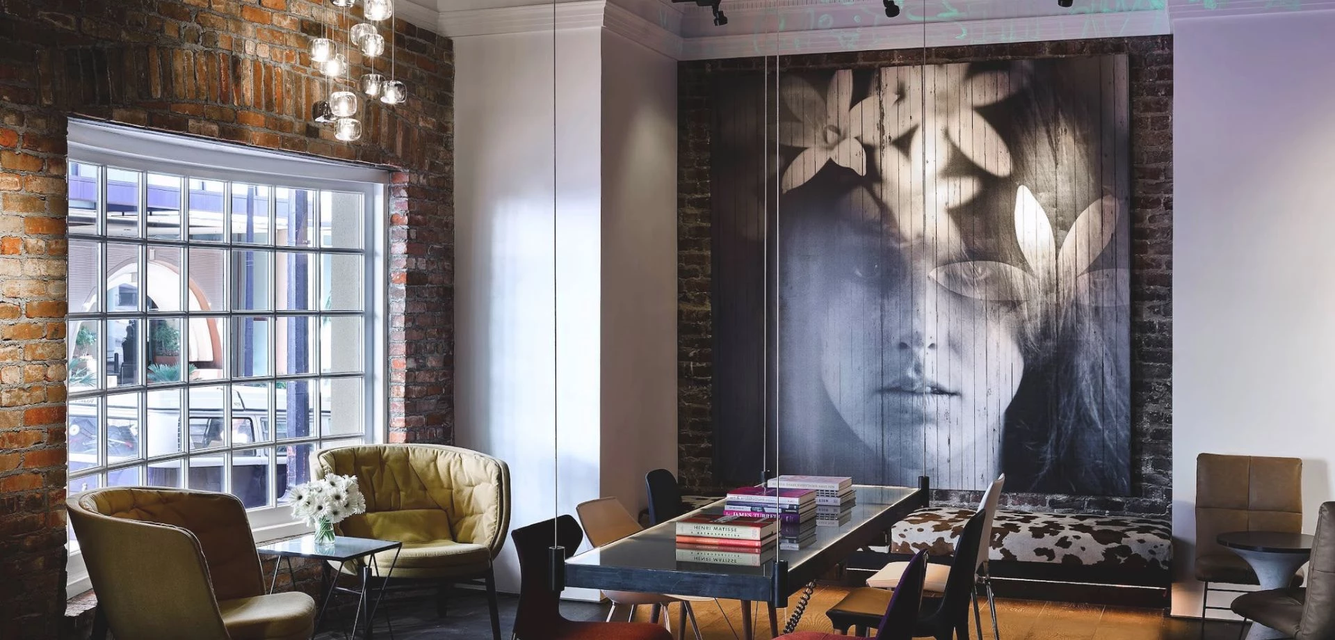 a room with a table and chairs